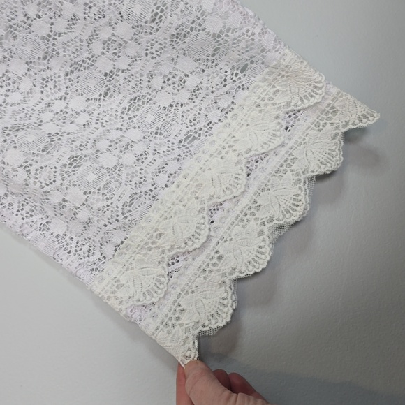 BOO RADLEY LACE TOP - Picture 2 of 8